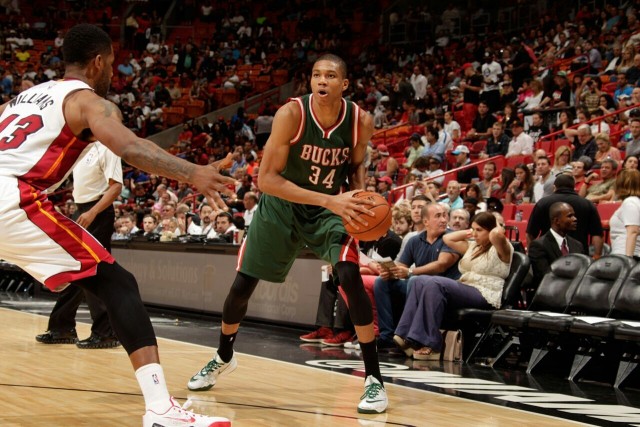期待中！杨瀚森确认增援男篮世预赛，NBA回归，内线获强劲补充